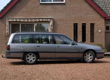 Opel Omega Caravan 2.6i GLT (1994)