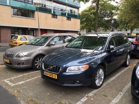 Volvo V70 D5