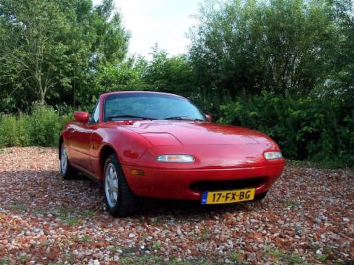 Mazda MX-5 1.6i (1990)