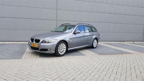 BMW 320d Touring (2009)