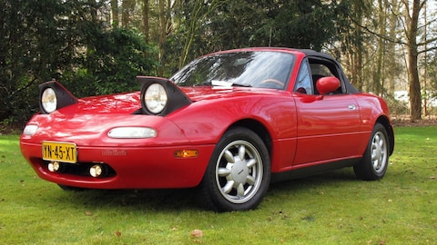 Mazda MX-5 1.6i (1990)