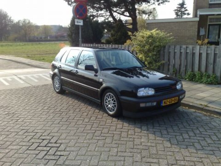 Volkswagen Golf 2.0 GTI 16V