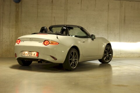 Mazda MX-5 SkyActiv-G 160 GT-M (2015)