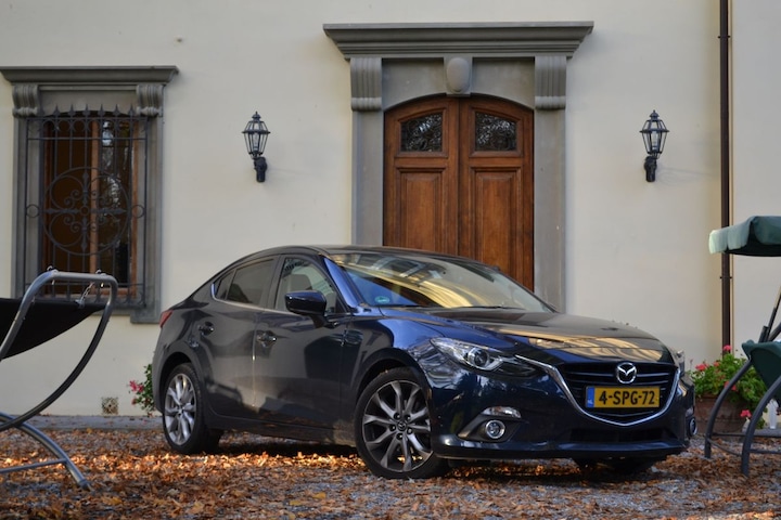 Mazda 3 Sedan SkyActiv-G 2.0 120 GT-M (2013)