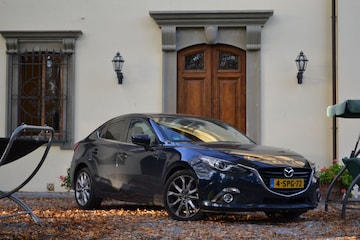 Mazda 3 Sedan SkyActiv-G 2.0 120 GT-M (2013)