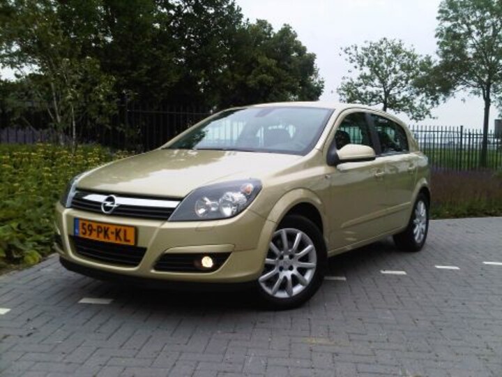 Opel Astra 1.6 Cosmo
