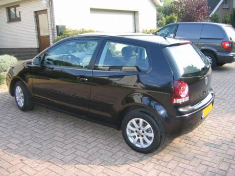 Volkswagen Polo 1.4 16V FSI Sportline (2005)