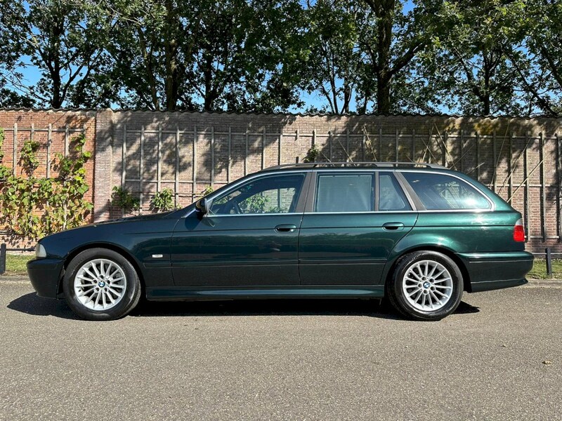 BMW 530i touring Edition (2003)