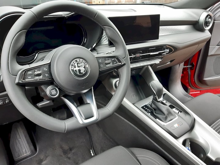 Alfa Romeo Tonale 1.5T Hybrid 130pk Super (2023)