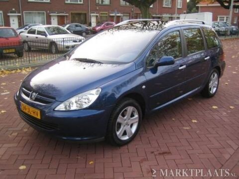 Peugeot 307 SW 2.0 16V (2002)
