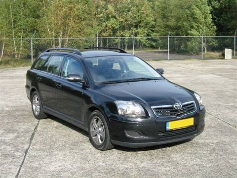 Toyota Avensis Wagon 2.0 D-4D-F Linea Terra (2006)