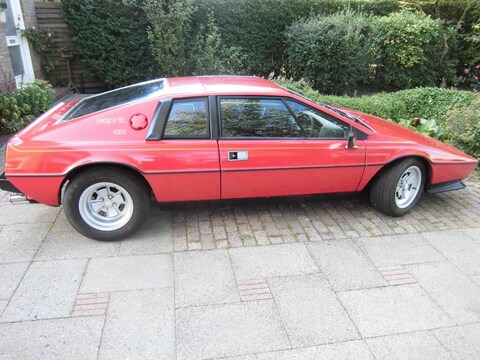 Lotus Esprit S2