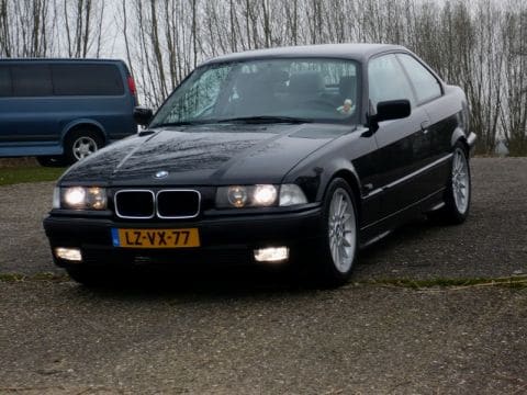 BMW 316i Coupé (1995)