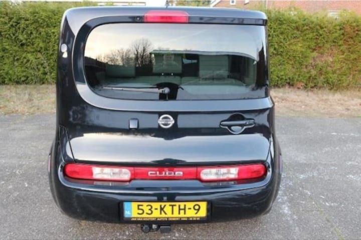 Nissan Cube used car