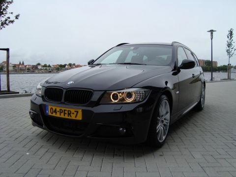 BMW 318d Touring Corporate Lease Business Line (2011)