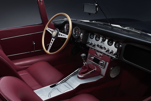 Jaguar E-type ZP Collection