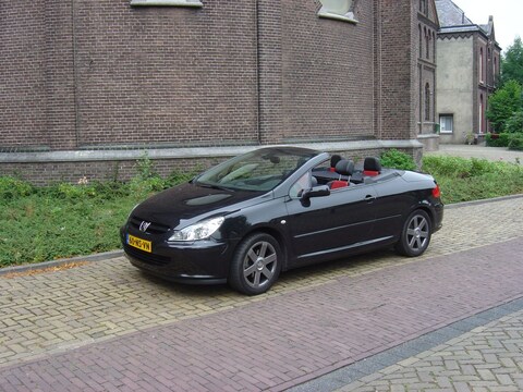 Peugeot 307 CC 2.0 16V