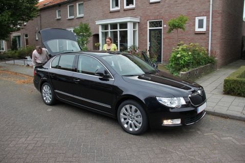 Skoda Superb 2.0 TDI 140pk Elegance (2010)