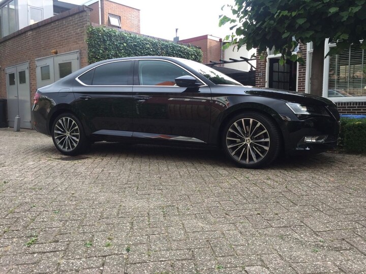 Skoda Superb 2.0 TSI 4x4 Greentech L&K Business (2017)