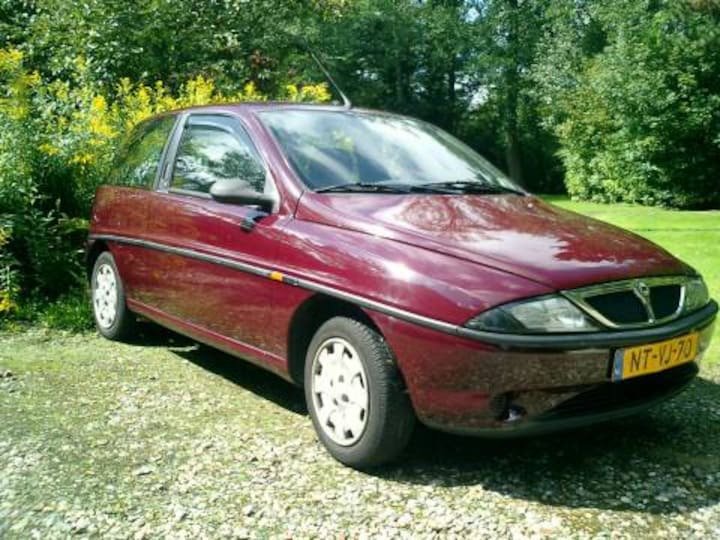 Lancia Ypsilon 1.2 LS
