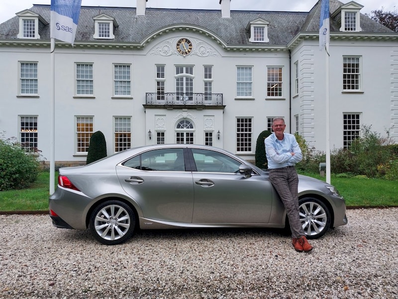 Lexus IS 300h First Edition (2013)