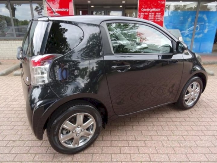 PK Automotive Complete Velours Automatten Rood Toyota iQ 2009