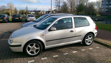 Volkswagen Golf 1.4 16V Comfortline (1999)