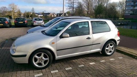 Volkswagen Golf 1.4 16V Comfortline