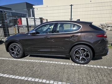 Alfa Romeo Stelvio 2.0T 280pk AWD First Edition (2017)