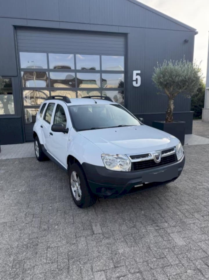 Dacia Duster 1.6 16V 4x2 Ambiance (2011)