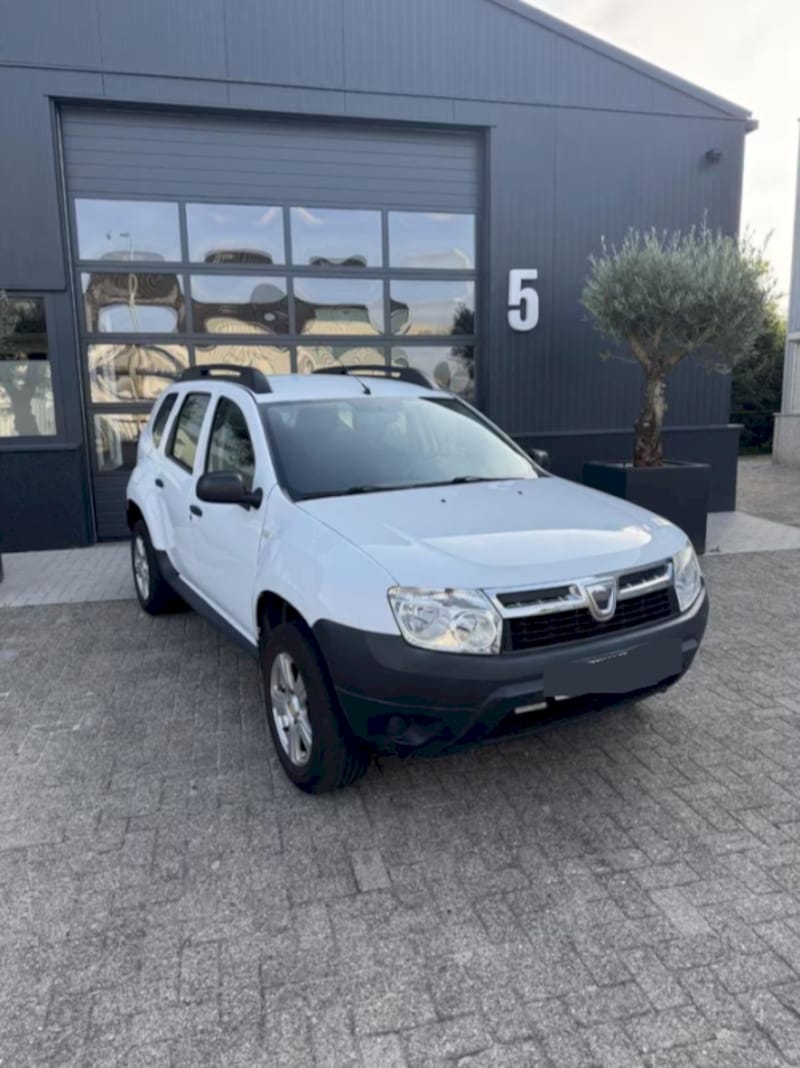 Dacia Duster 1.6 16V 4x2 Ambiance (2011)