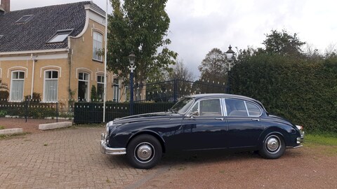 Daimler V8