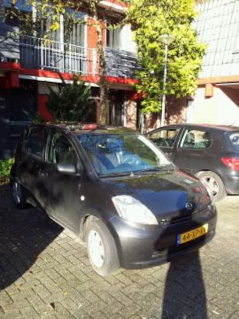 Daihatsu Sirion 2 1.3 16V DVVT Prestige (2007)