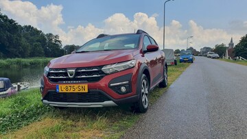 Dacia Sandero TCe 100 Bi-Fuel Stepway Comfort (2021)