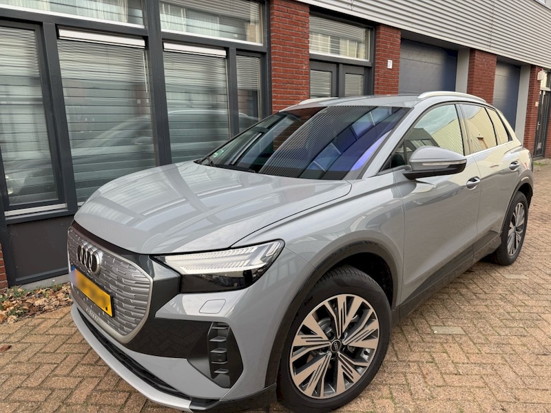 Audi Q4 e-tron 40 Advanced edition (2025)