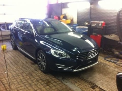 Volvo V60 D6 AWD Plug-in Hybrid Summum (2014)