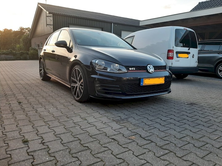 Volkswagen Golf 2.0 TSI GTI Performance (2014)