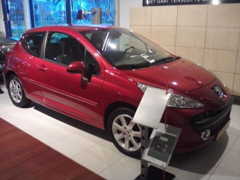 Peugeot 207 XS 1.6-16V VTi