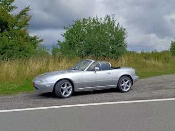 Mazda MX-5 1.6i (1992)