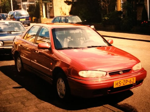 Hyundai Lantra 1.5i GL