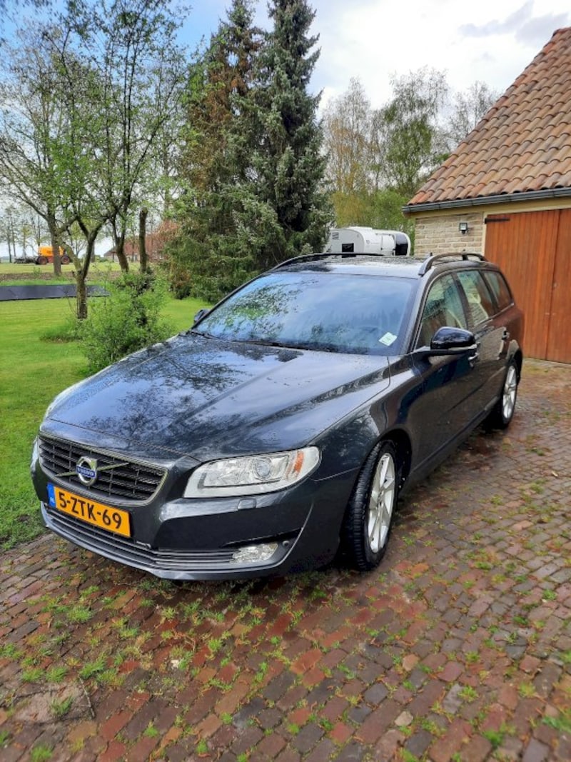 Volvo V70 D4 Nordic+ (2015)