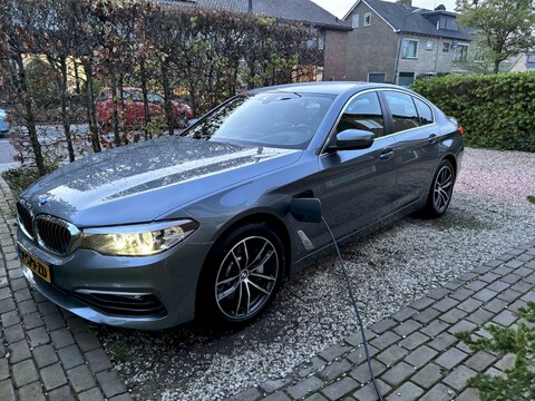 BMW 530e