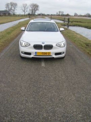 BMW 116d Business (2012)