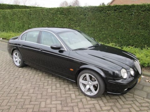 Jaguar S-Type 4.2 V8 Executive