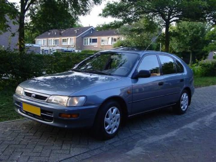 Toyota Corolla 1.3 GXi (1996)