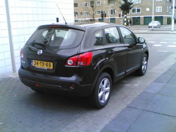 Nissan Qashqai 2.0 2WD Tekna Premium (2007)