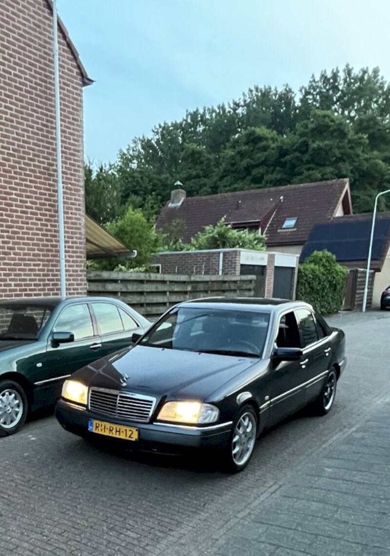 Mercedes-Benz C 230 Kompressor Elegance (1997)