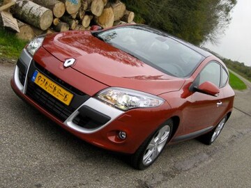 Renault Mégane Coupé dCi 110 Dynamique (2010)