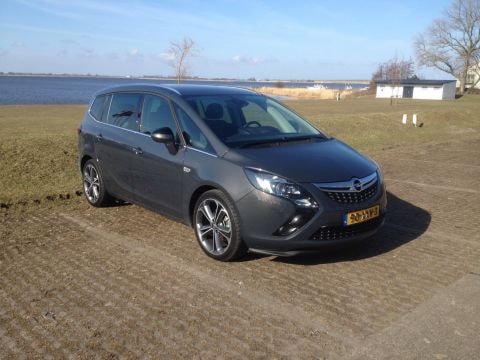 Opel Zafira 1.4 Turbo 140pk Cosmo (2012)