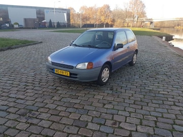 Toyota Starlet 1.3i (1996)